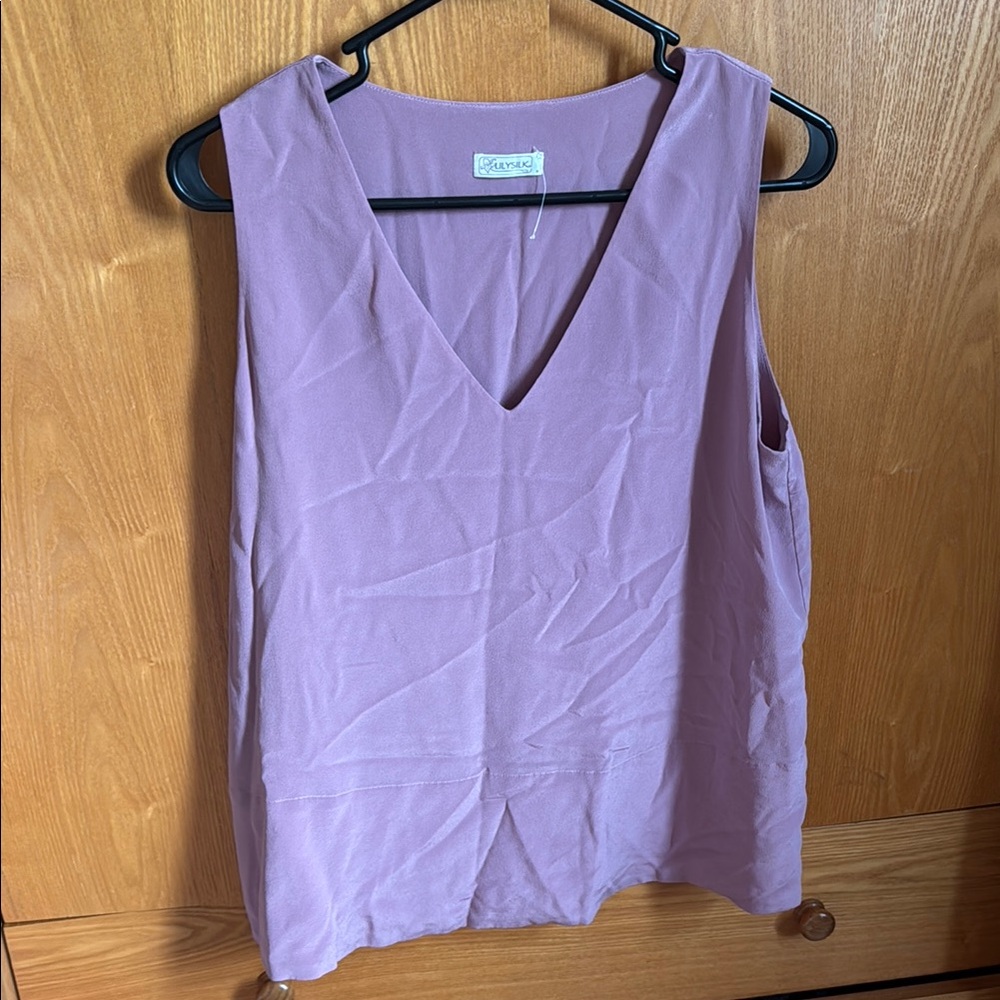 Elegant Mauve V-Neck Tank Top